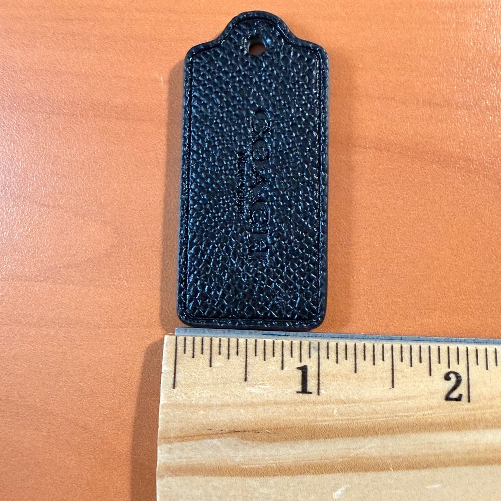 Coach Black Leather Hangtag - Picture 4 of 4